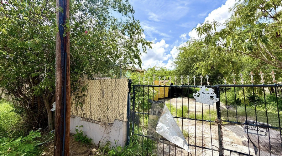 3111 Clark Blvd, Laredo, Texas 78043, ,Land,For Sale,3111 Clark Blvd,20262653