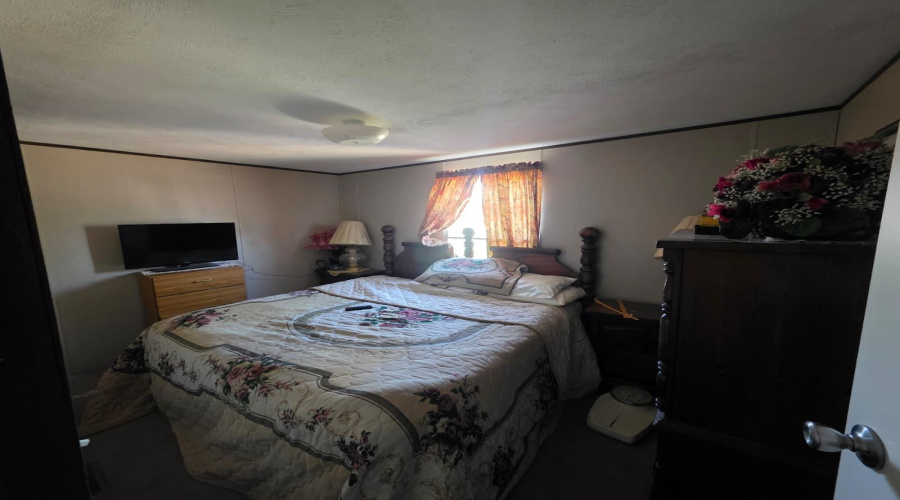 5004 Santa Rosa Dr, Laredo, Texas 78046, 2 Bedrooms Bedrooms, 4 Rooms Rooms,2 BathroomsBathrooms,Residential,For Sale,5004 Santa Rosa Dr,20262652