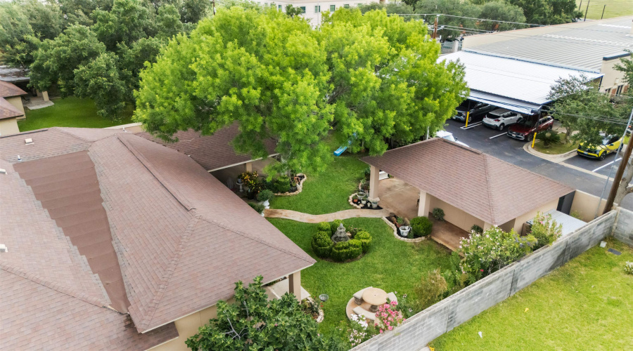 311 Merlin Rd, Laredo, Texas 78041, 4 Bedrooms Bedrooms, 7 Rooms Rooms,3 BathroomsBathrooms,Residential,For Sale,311 Merlin Rd,20262654