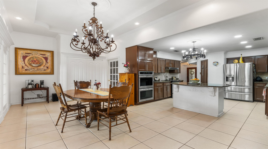 311 Merlin Rd, Laredo, Texas 78041, 4 Bedrooms Bedrooms, 7 Rooms Rooms,3 BathroomsBathrooms,Residential,For Sale,311 Merlin Rd,20262654