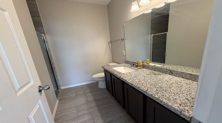 1607 Decano Ln., Laredo, Texas 78046, 3 Bedrooms Bedrooms, 5 Rooms Rooms,2 BathroomsBathrooms,Residential,For Rent,1607 Decano Ln.,20262658