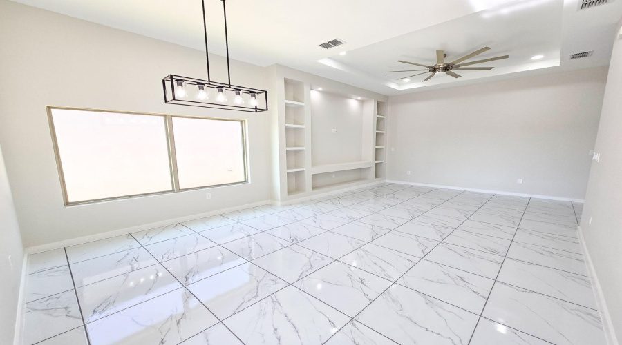 1010 Noyola Loop, LAREDO, Texas 78046, 4 Bedrooms Bedrooms, 6 Rooms Rooms,2 BathroomsBathrooms,Residential,For Sale,1010 Noyola Loop,20262659