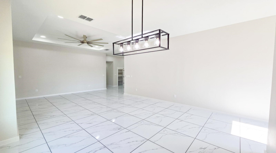 1010 Noyola Loop, LAREDO, Texas 78046, 4 Bedrooms Bedrooms, 6 Rooms Rooms,2 BathroomsBathrooms,Residential,For Sale,1010 Noyola Loop,20262659