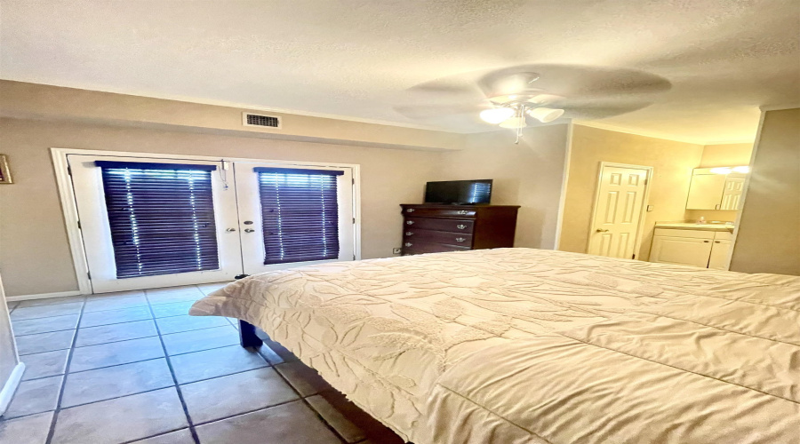 406 Longshadow Rd, Laredo, Texas 78041, 1 Bedroom Bedrooms, 3 Rooms Rooms,1 BathroomBathrooms,Residential,For Rent,406 Longshadow Rd,20262660