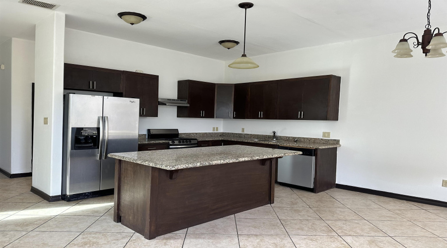 7601 King Arthurs Ct, LAREDO, Texas 78041, 3 Bedrooms Bedrooms, 5 Rooms Rooms,2 BathroomsBathrooms,Residential,For Rent,7601 King Arthurs Ct,20262661