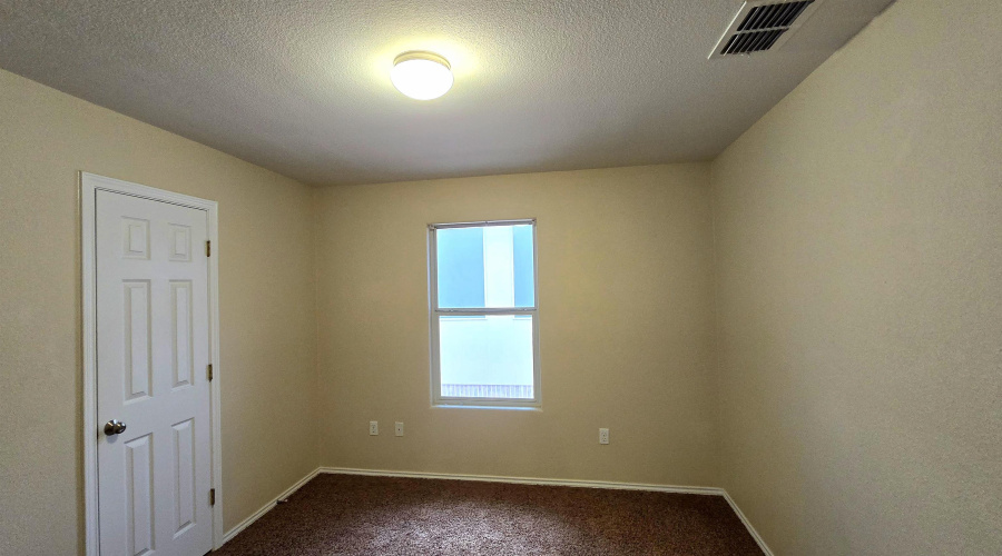 324 Kahlo Lp, Laredo, Texas 78045, 4 Bedrooms Bedrooms, 7 Rooms Rooms,2 BathroomsBathrooms,Residential,For Sale,324 Kahlo Lp,20262666