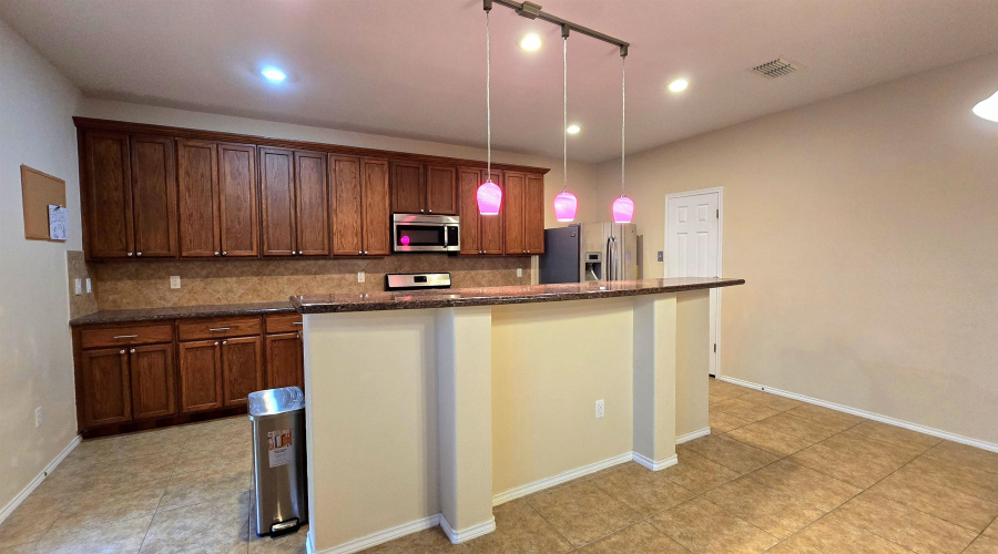 324 Kahlo Lp, Laredo, Texas 78045, 4 Bedrooms Bedrooms, 7 Rooms Rooms,2 BathroomsBathrooms,Residential,For Sale,324 Kahlo Lp,20262666