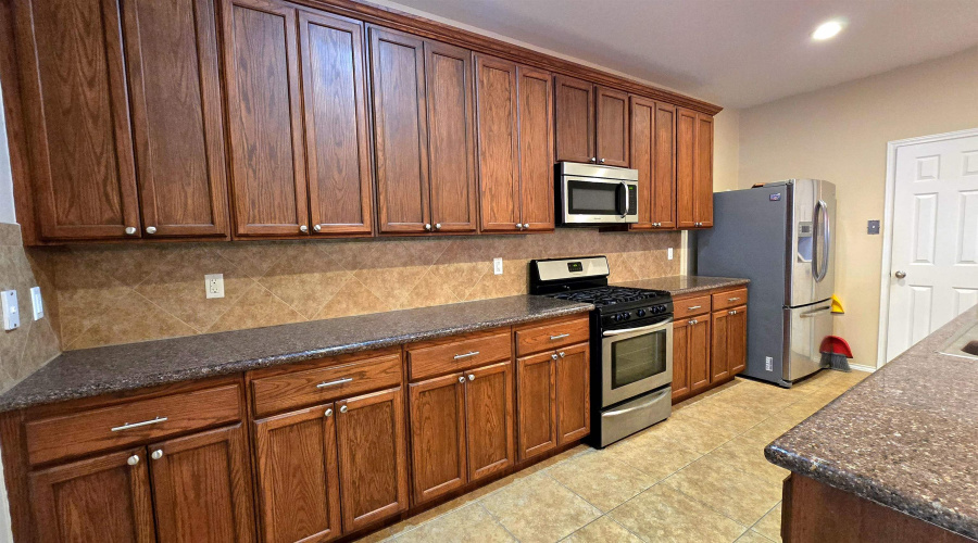 324 Kahlo Lp, Laredo, Texas 78045, 4 Bedrooms Bedrooms, 7 Rooms Rooms,2 BathroomsBathrooms,Residential,For Sale,324 Kahlo Lp,20262666