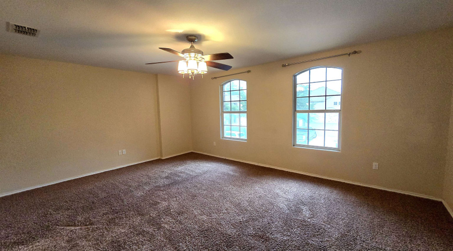 324 Kahlo Lp, Laredo, Texas 78045, 4 Bedrooms Bedrooms, 7 Rooms Rooms,2 BathroomsBathrooms,Residential,For Sale,324 Kahlo Lp,20262666