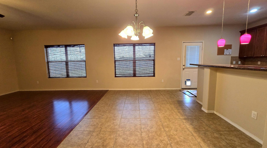 324 Kahlo Lp, Laredo, Texas 78045, 4 Bedrooms Bedrooms, 7 Rooms Rooms,2 BathroomsBathrooms,Residential,For Sale,324 Kahlo Lp,20262666