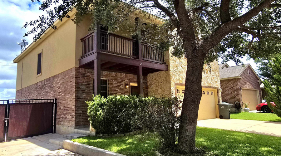 324 Kahlo Lp, Laredo, Texas 78045, 4 Bedrooms Bedrooms, 7 Rooms Rooms,2 BathroomsBathrooms,Residential,For Sale,324 Kahlo Lp,20262666