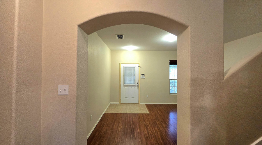 324 Kahlo Lp, Laredo, Texas 78045, 4 Bedrooms Bedrooms, 7 Rooms Rooms,2 BathroomsBathrooms,Residential,For Sale,324 Kahlo Lp,20262666