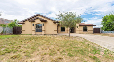 204 N Espana Dr N, Laredo, Texas 78043, 3 Bedrooms Bedrooms, 5 Rooms Rooms,2 BathroomsBathrooms,Residential,For Rent,204 N Espana Dr N,20262668