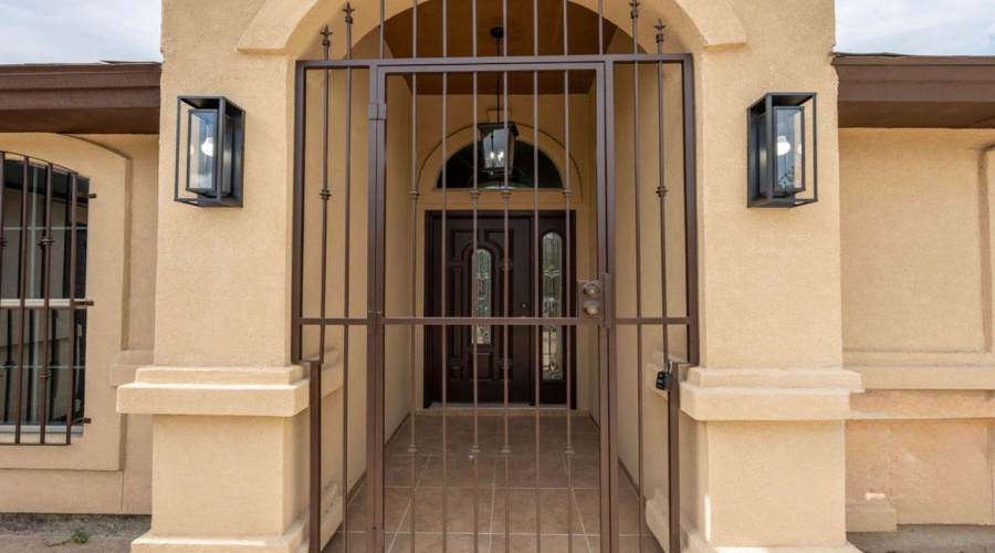 204 N Espana Dr N, Laredo, Texas 78043, 3 Bedrooms Bedrooms, 5 Rooms Rooms,2 BathroomsBathrooms,Residential,For Rent,204 N Espana Dr N,20262668