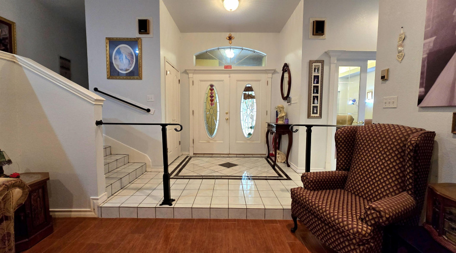 1318 Larry Ln, Laredo, Texas 78045, 4 Bedrooms Bedrooms, 6 Rooms Rooms,2 BathroomsBathrooms,Residential,For Sale,1318 Larry Ln,20262669