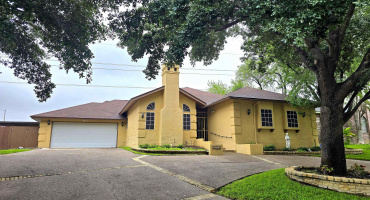 1318 Larry Ln, Laredo, Texas 78045, 4 Bedrooms Bedrooms, 6 Rooms Rooms,2 BathroomsBathrooms,Residential,For Sale,1318 Larry Ln,20262669