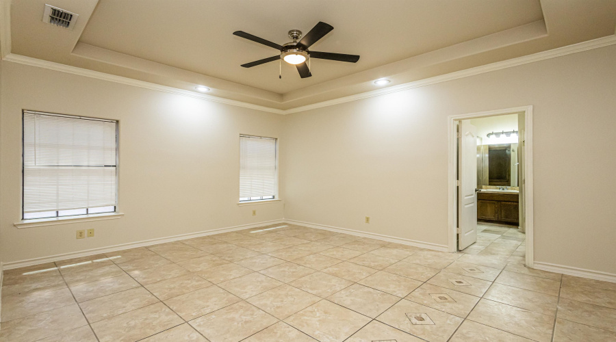 10702 Patron Lp, Laredo, Texas 78245, 3 Bedrooms Bedrooms, 7 Rooms Rooms,2 BathroomsBathrooms,Residential,For Sale,10702 Patron Lp,20262670
