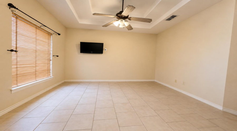 10126 Truchas Rd, laredo, Texas 78045, 3 Bedrooms Bedrooms, 7 Rooms Rooms,2 BathroomsBathrooms,Residential,For Rent,10126 Truchas Rd,20262671