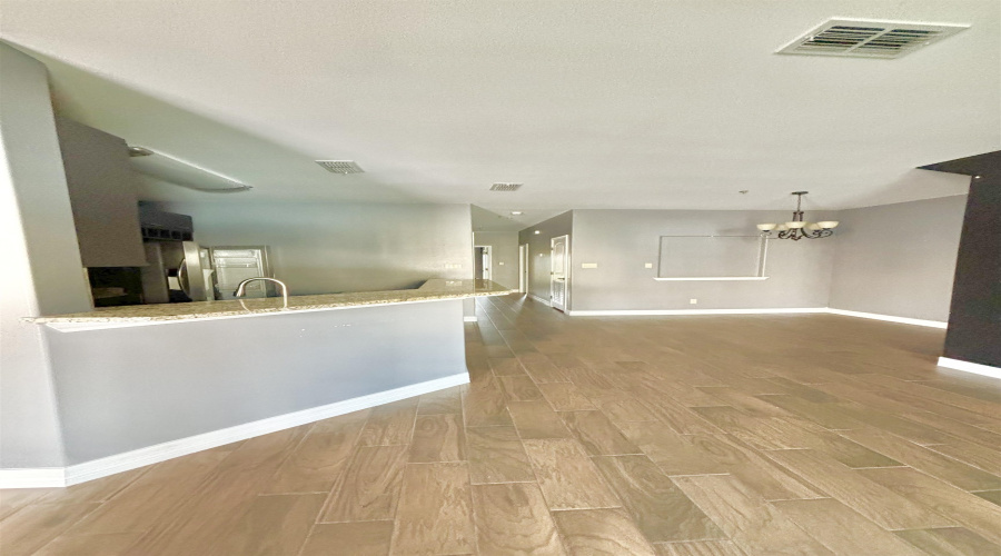 8216 Casa Verde Rd, Laredo, Texas 78041, 2 Bedrooms Bedrooms, 5 Rooms Rooms,2 BathroomsBathrooms,Residential,For Rent,8216 Casa Verde Rd,20262673