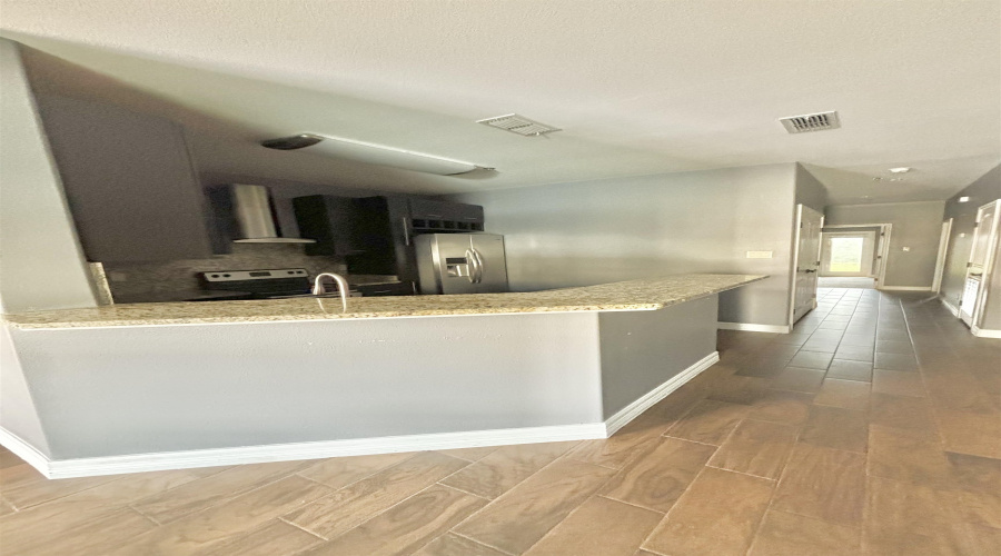 8216 Casa Verde Rd, Laredo, Texas 78041, 2 Bedrooms Bedrooms, 5 Rooms Rooms,2 BathroomsBathrooms,Residential,For Rent,8216 Casa Verde Rd,20262673