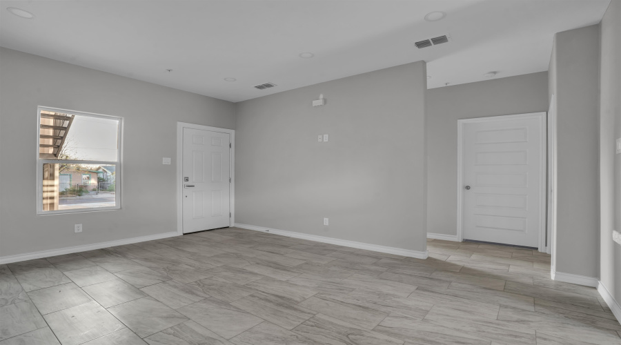 2707 Sanders Ave, LAREDO, Texas 78040, 2 Bedrooms Bedrooms, 3 Rooms Rooms,1 BathroomBathrooms,Residential,For Rent,2707 Sanders Ave,20262679