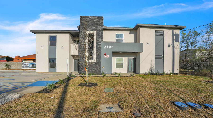 2707 Sanders Ave, LAREDO, Texas 78040, 2 Bedrooms Bedrooms, 3 Rooms Rooms,1 BathroomBathrooms,Residential,For Rent,2707 Sanders Ave,20262679