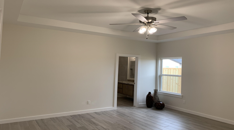 1409 Los Estribos Dr., Laredo, Texas 78046, 3 Bedrooms Bedrooms, 6 Rooms Rooms,2 BathroomsBathrooms,Residential,For Rent,1409 Los Estribos Dr.,20262680