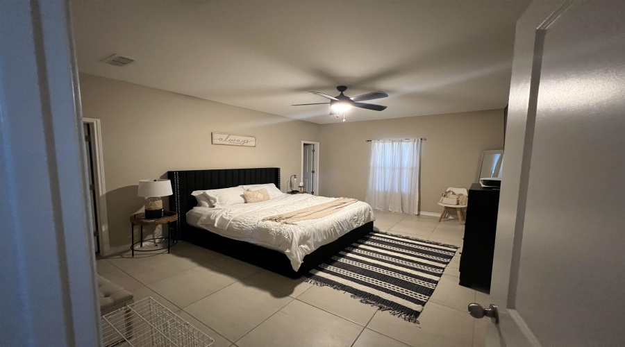 1501 Sombras Dr, Laredo, Texas 78045, 4 Bedrooms Bedrooms, 7 Rooms Rooms,3 BathroomsBathrooms,Residential,For Sale,1501 Sombras Dr,20262682