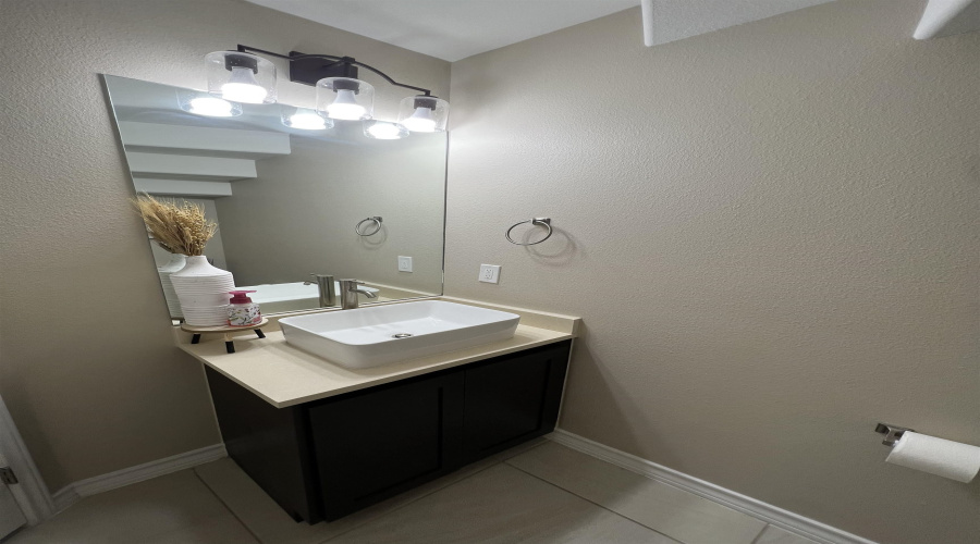 1501 Sombras Dr, Laredo, Texas 78045, 4 Bedrooms Bedrooms, 7 Rooms Rooms,3 BathroomsBathrooms,Residential,For Sale,1501 Sombras Dr,20262682