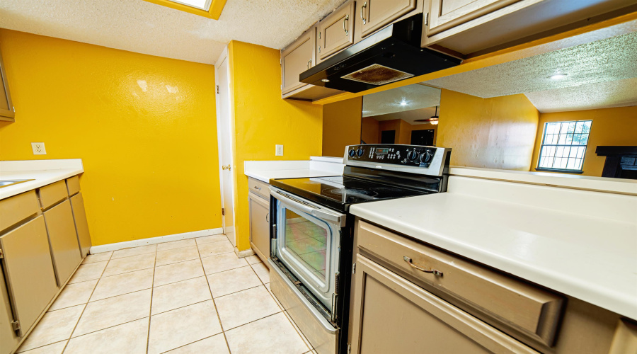 5500 McPherson Rd, Laredo, Texas 78041, 2 Bedrooms Bedrooms, 4 Rooms Rooms,1 BathroomBathrooms,Residential,For Sale,5500 McPherson Rd,20262683