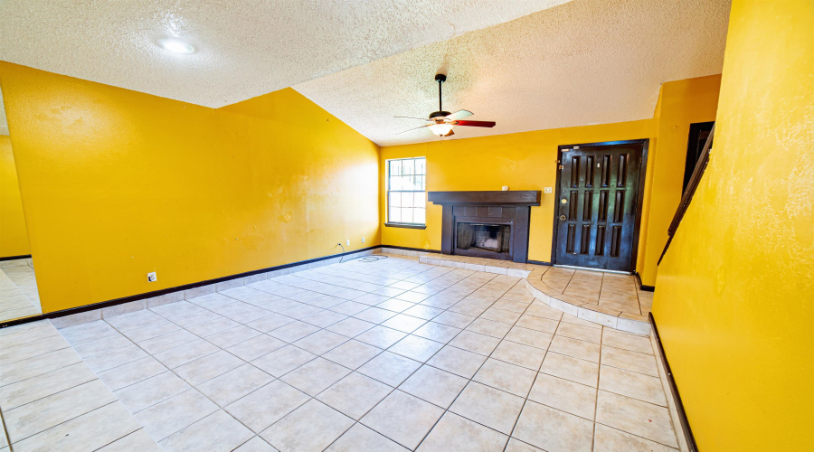 5500 McPherson Rd, Laredo, Texas 78041, 2 Bedrooms Bedrooms, 4 Rooms Rooms,1 BathroomBathrooms,Residential,For Sale,5500 McPherson Rd,20262683