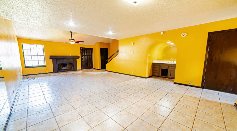 5500 McPherson Rd, Laredo, Texas 78041, 2 Bedrooms Bedrooms, 4 Rooms Rooms,1 BathroomBathrooms,Residential,For Sale,5500 McPherson Rd,20262683