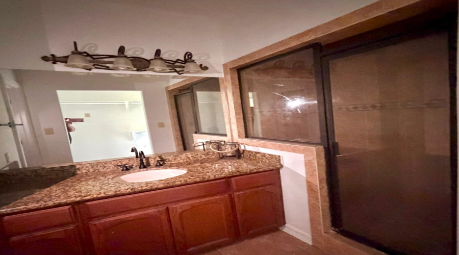 8216 Casa Verde Rd, Laredo, Texas 78041, 3 Bedrooms Bedrooms, 5 Rooms Rooms,2 BathroomsBathrooms,Residential,For Rent,8216 Casa Verde Rd,20262685