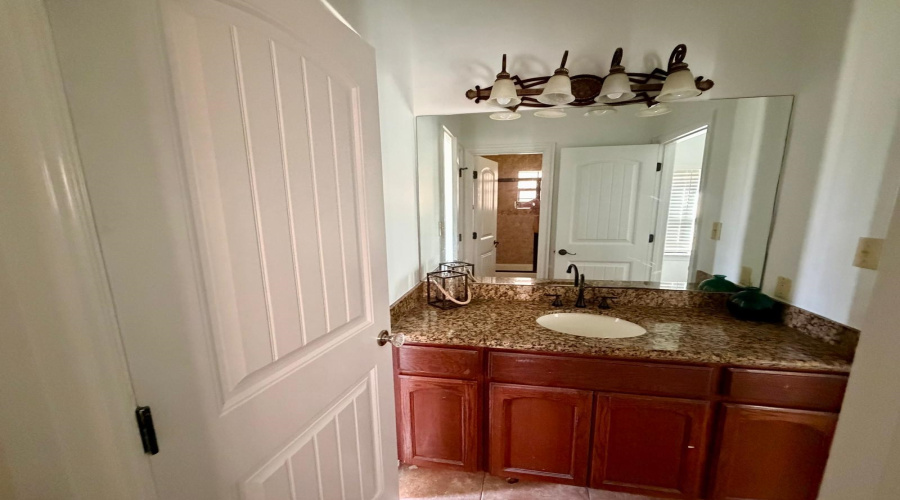 8216 Casa Verde Rd, Laredo, Texas 78041, 3 Bedrooms Bedrooms, 5 Rooms Rooms,2 BathroomsBathrooms,Residential,For Rent,8216 Casa Verde Rd,20262685
