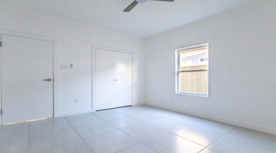 5021 Servando Dr, Laredo, Texas 78046, 3 Bedrooms Bedrooms, 5 Rooms Rooms,2 BathroomsBathrooms,Residential,For Sale,5021 Servando Dr,20262688