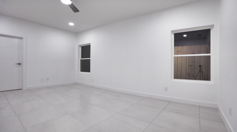 5017 Servando Dr, Laredo, Texas 78046, 3 Bedrooms Bedrooms, 5 Rooms Rooms,2 BathroomsBathrooms,Residential,For Sale,5017 Servando Dr,20262689
