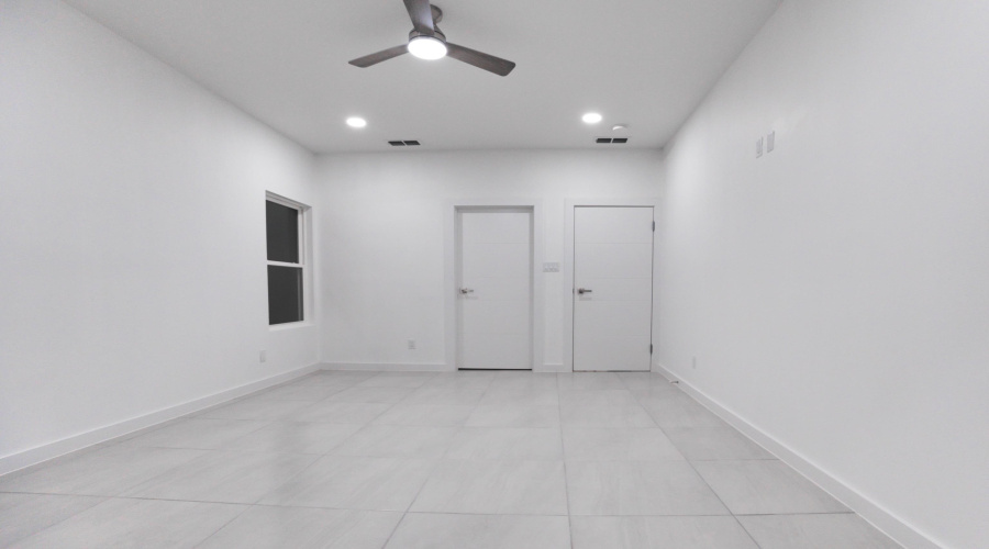 5017 Servando Dr, Laredo, Texas 78046, 3 Bedrooms Bedrooms, 5 Rooms Rooms,2 BathroomsBathrooms,Residential,For Sale,5017 Servando Dr,20262689