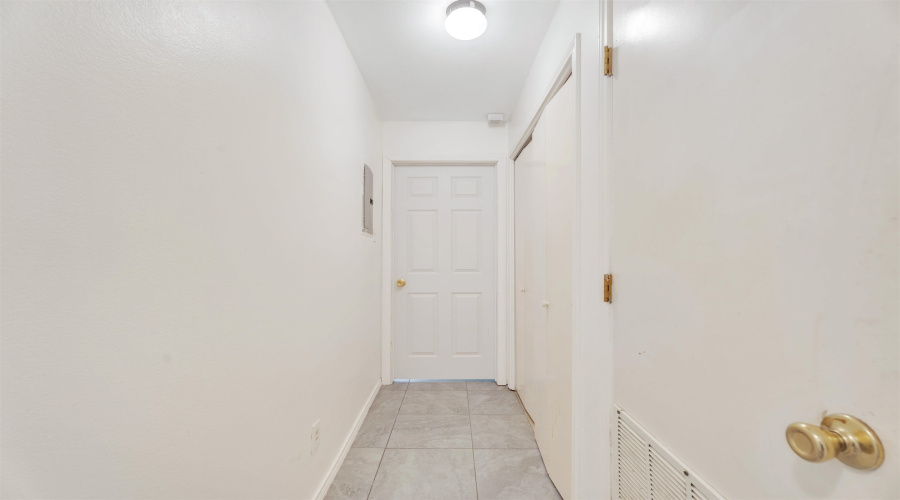 823 Witherspoon Lp, Laredo, Texas 78046, 4 Bedrooms Bedrooms, 7 Rooms Rooms,2 BathroomsBathrooms,Residential,For Rent,823 Witherspoon Lp,20262690