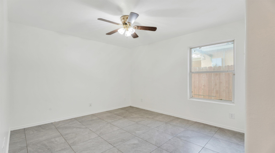 823 Witherspoon Lp, Laredo, Texas 78046, 4 Bedrooms Bedrooms, 7 Rooms Rooms,2 BathroomsBathrooms,Residential,For Rent,823 Witherspoon Lp,20262690