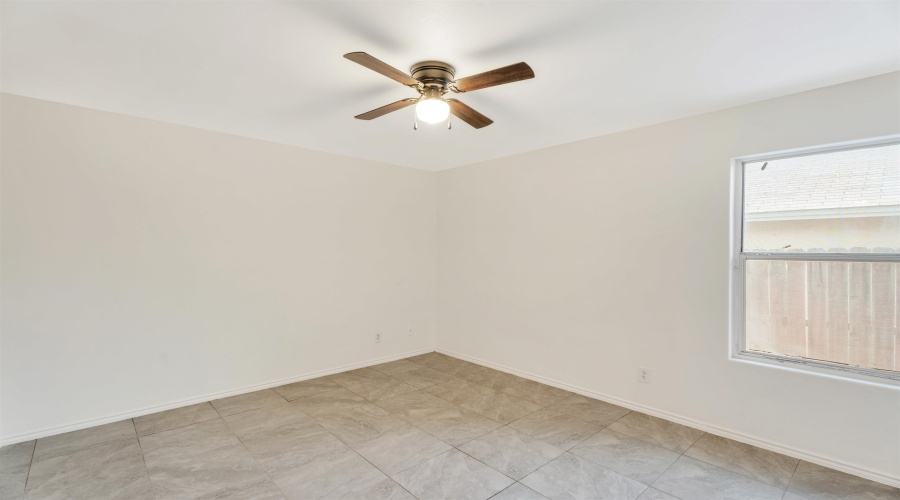 823 Witherspoon Lp, Laredo, Texas 78046, 4 Bedrooms Bedrooms, 7 Rooms Rooms,2 BathroomsBathrooms,Residential,For Rent,823 Witherspoon Lp,20262690