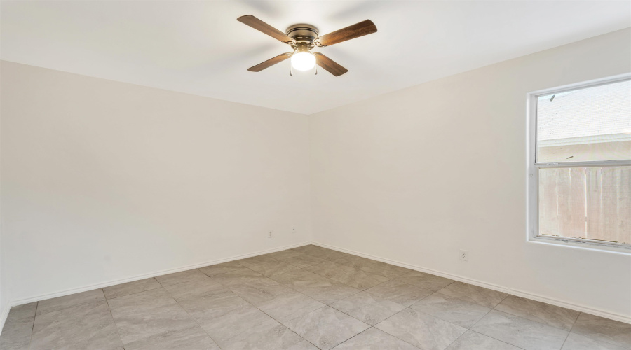 823 Witherspoon Lp, Laredo, Texas 78046, 4 Bedrooms Bedrooms, 7 Rooms Rooms,2 BathroomsBathrooms,Residential,For Rent,823 Witherspoon Lp,20262690