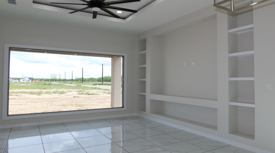 1601 Curriculum Ct., LAREDO, Texas 78046, 3 Bedrooms Bedrooms, 6 Rooms Rooms,2 BathroomsBathrooms,Residential,For Sale,1601 Curriculum Ct.,20262691