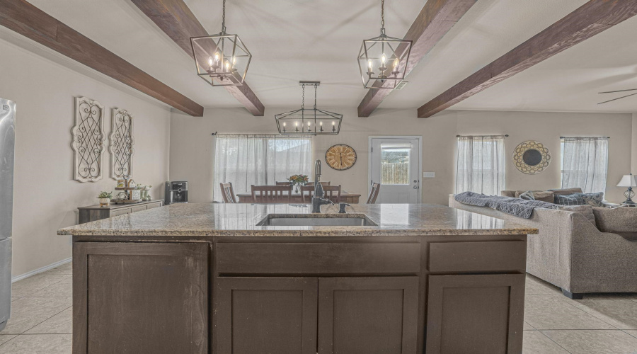 6114 Servando Dr, Laredo, Texas 78046, 4 Bedrooms Bedrooms, 7 Rooms Rooms,2 BathroomsBathrooms,Residential,For Sale,6114 Servando Dr,20262693