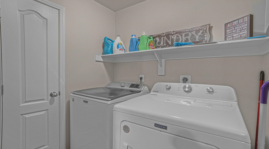 6114 Servando Dr, Laredo, Texas 78046, 4 Bedrooms Bedrooms, 7 Rooms Rooms,2 BathroomsBathrooms,Residential,For Sale,6114 Servando Dr,20262693
