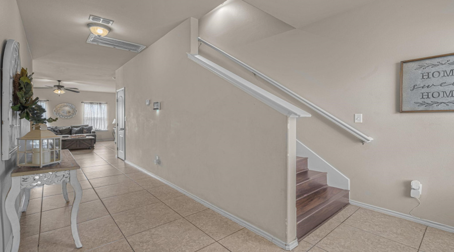 6114 Servando Dr, Laredo, Texas 78046, 4 Bedrooms Bedrooms, 7 Rooms Rooms,2 BathroomsBathrooms,Residential,For Sale,6114 Servando Dr,20262693