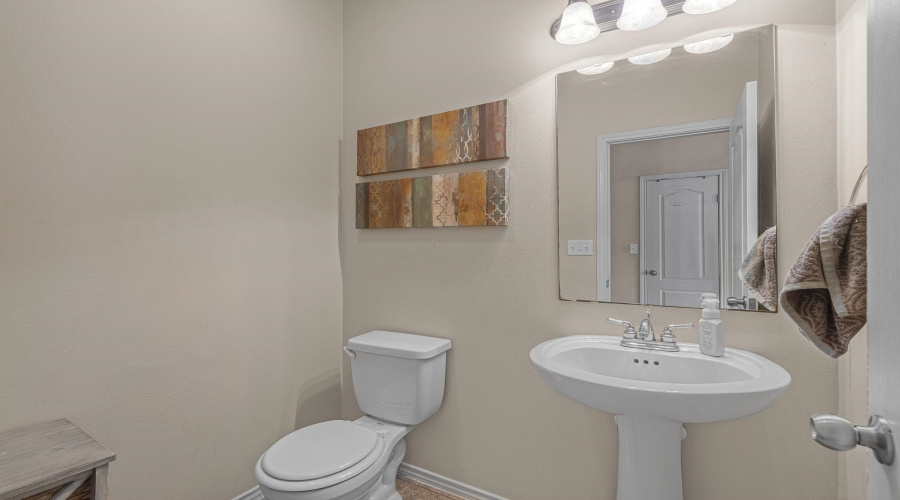 6114 Servando Dr, Laredo, Texas 78046, 4 Bedrooms Bedrooms, 7 Rooms Rooms,2 BathroomsBathrooms,Residential,For Sale,6114 Servando Dr,20262693