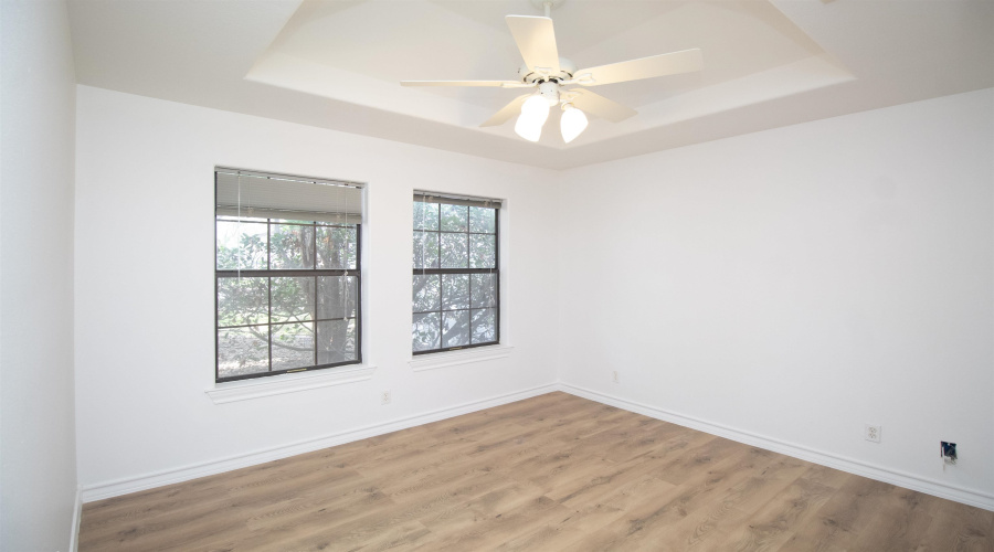 3211 Windfall Rd, Laredo, Texas 78045, 4 Bedrooms Bedrooms, 6 Rooms Rooms,3 BathroomsBathrooms,Residential,For Sale,3211 Windfall Rd,20262694