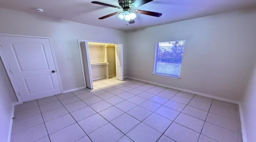 512 Norwich Lp, Laredo, Texas 78045, 2 Bedrooms Bedrooms, 4 Rooms Rooms,1 BathroomBathrooms,Residential,For Rent,512 Norwich Lp,20262695