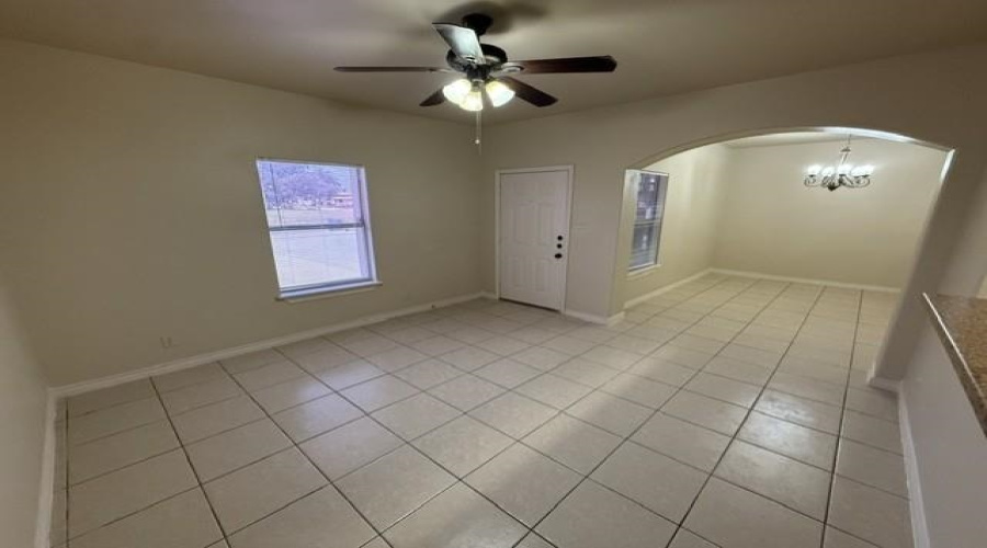 512 Norwich Lp, Laredo, Texas 78045, 2 Bedrooms Bedrooms, 4 Rooms Rooms,1 BathroomBathrooms,Residential,For Rent,512 Norwich Lp,20262695
