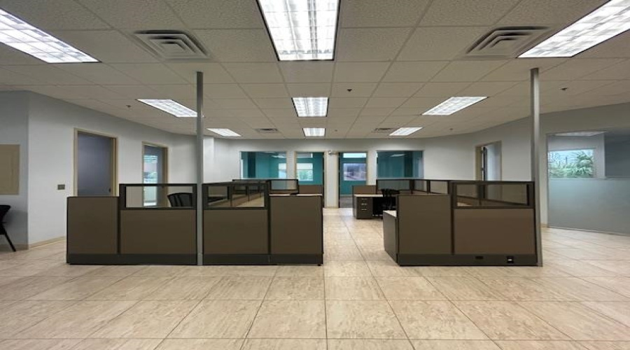 6909 Springfield Ave, Laredo, Texas 78041, 1 Room Rooms,1 BathroomBathrooms,Commercial retail/office,For Rent,6909 Springfield Ave,20255247